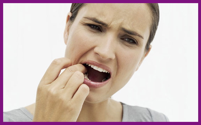 khi thấy tình trạng đau răng trầm trọng thì nên gặp ngay bác sĩ nội nha