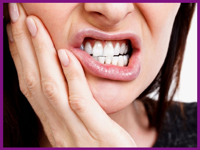 tủy răng bị viêm có thể gây ra những cơn đau đớn khó chịu cho bệnh nhân