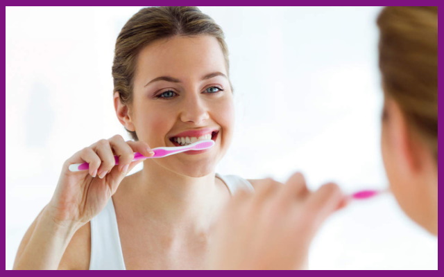 vệ sinh răng miệng là cách bảo vệ răng miệng toàn diện trước sự tấn công của vi khuẩn có hại