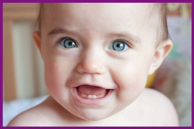 thời kỳ mọc răng của trẻ thường tuân theo lịch mọc răng sữa mà các bác sĩ đã cung cấp 