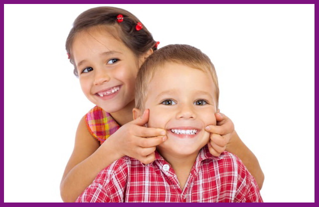 khám răng định kỳ sẽ bảo vệ sức khỏe răng miệng cho bé toàn diện