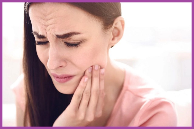 đau răng khi ăn do viêm nha chu
