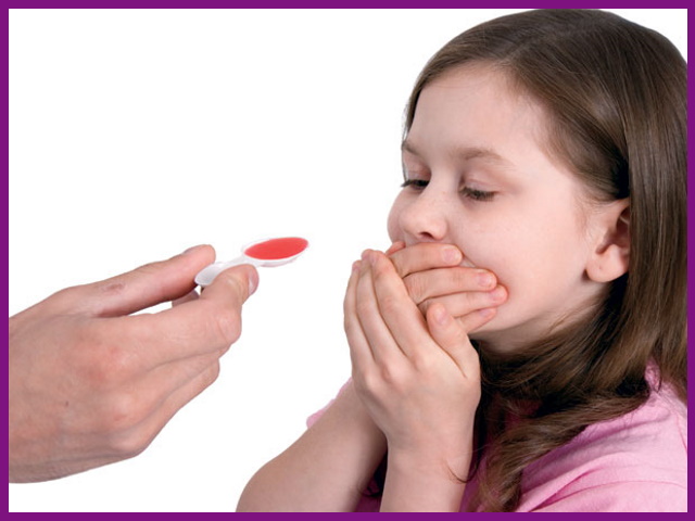 trẻ nhỏ chưa có ý thức vệ sinh răng miệng là nguyên nhân hàng đầu dẫn đến viêm nha chu